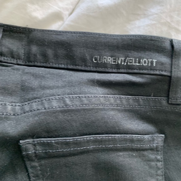 Current Elliot Moto black skinny jeans. Woman. - Picture 5 of 5